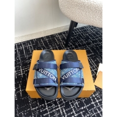 Louis Vuitton Slippers